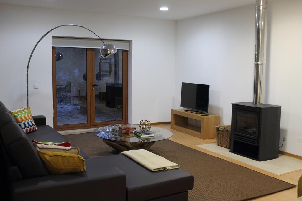 Quinta Vale De Carvalho Guest House Pinhal do Douro Phòng bức ảnh